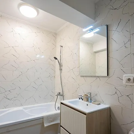 Sunny View By Moonlight Mamaia